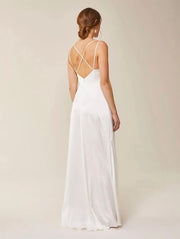 Robe longue en satin blanche