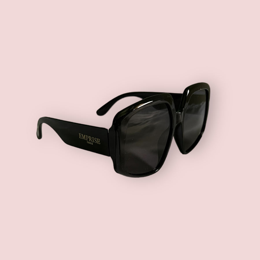 Lunettes de soleil noire