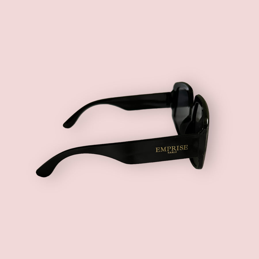 Lunettes de soleil noire