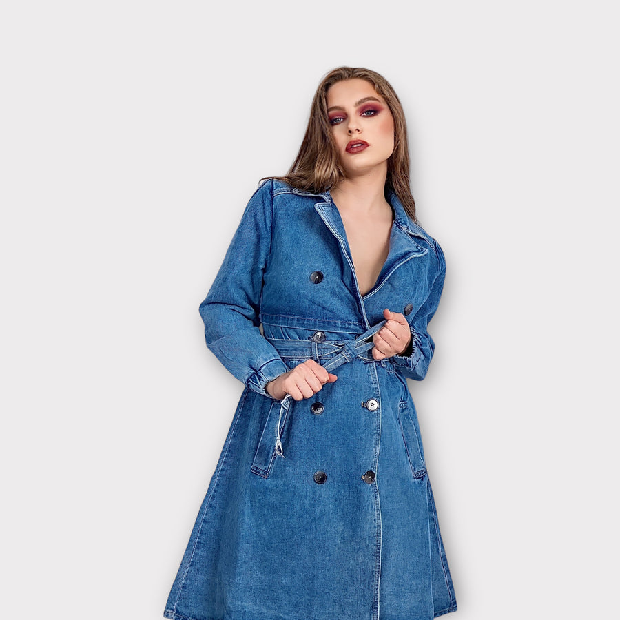 Robe en jean boutons croisés