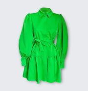 Robe verte courte à manches bouffantes