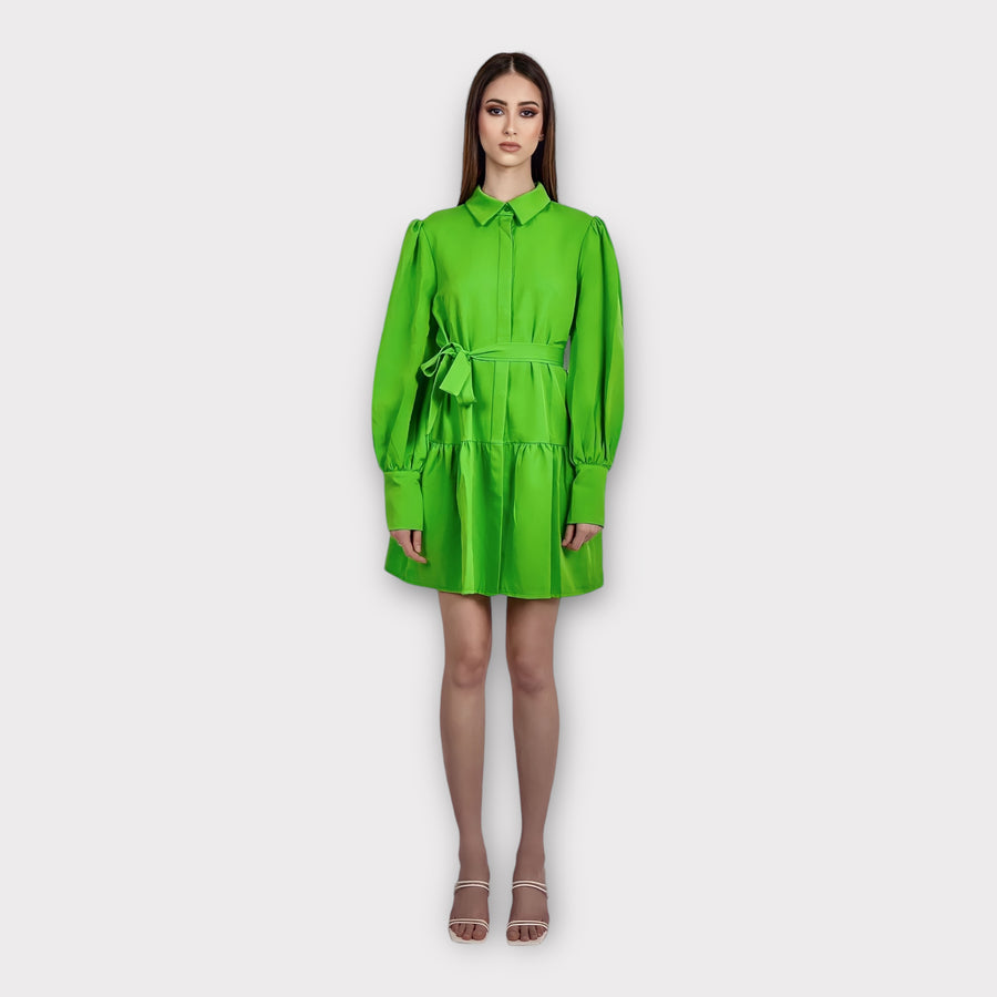 Robe verte courte à manches bouffantes