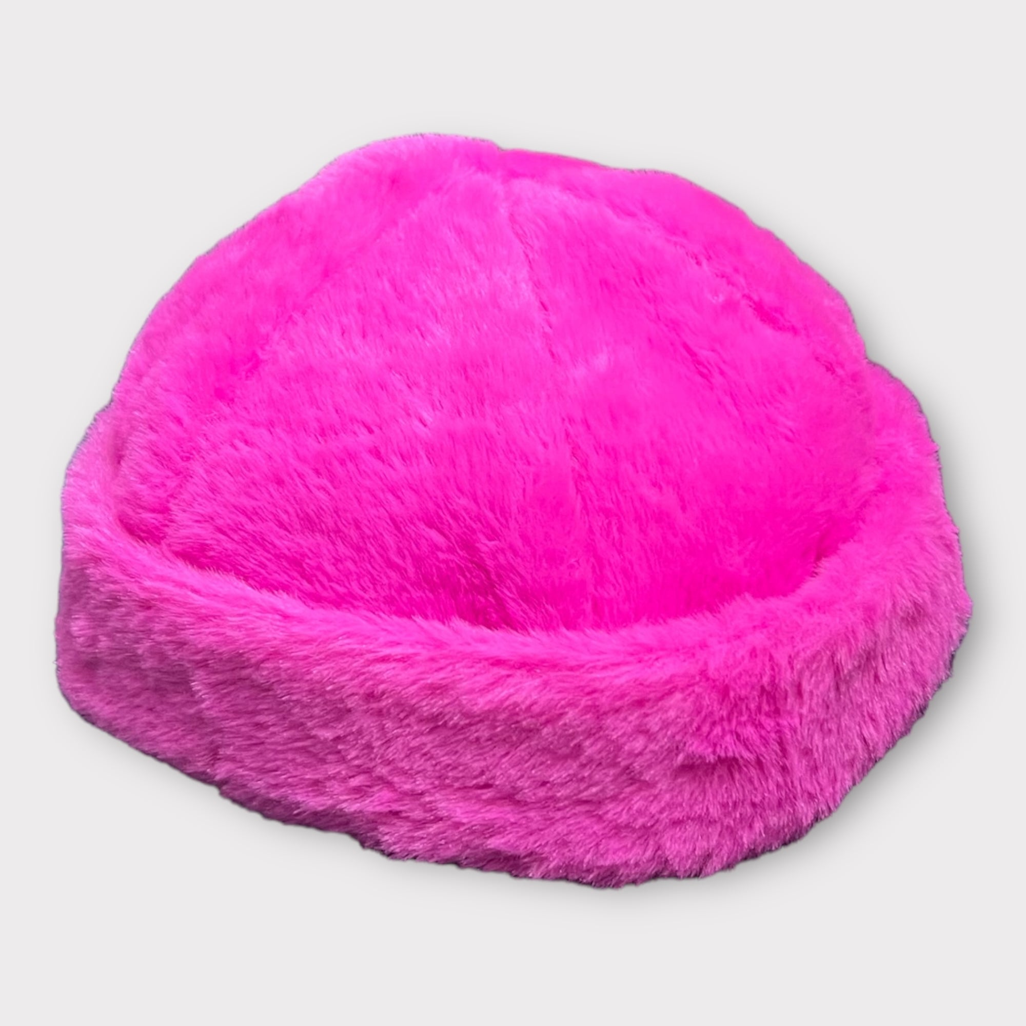 Bonnet fausse fourrure rose fluo