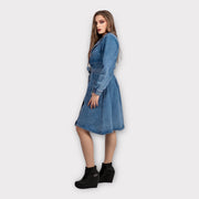 Robe en jean boutons croisés