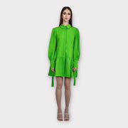 Robe verte courte à manches bouffantes