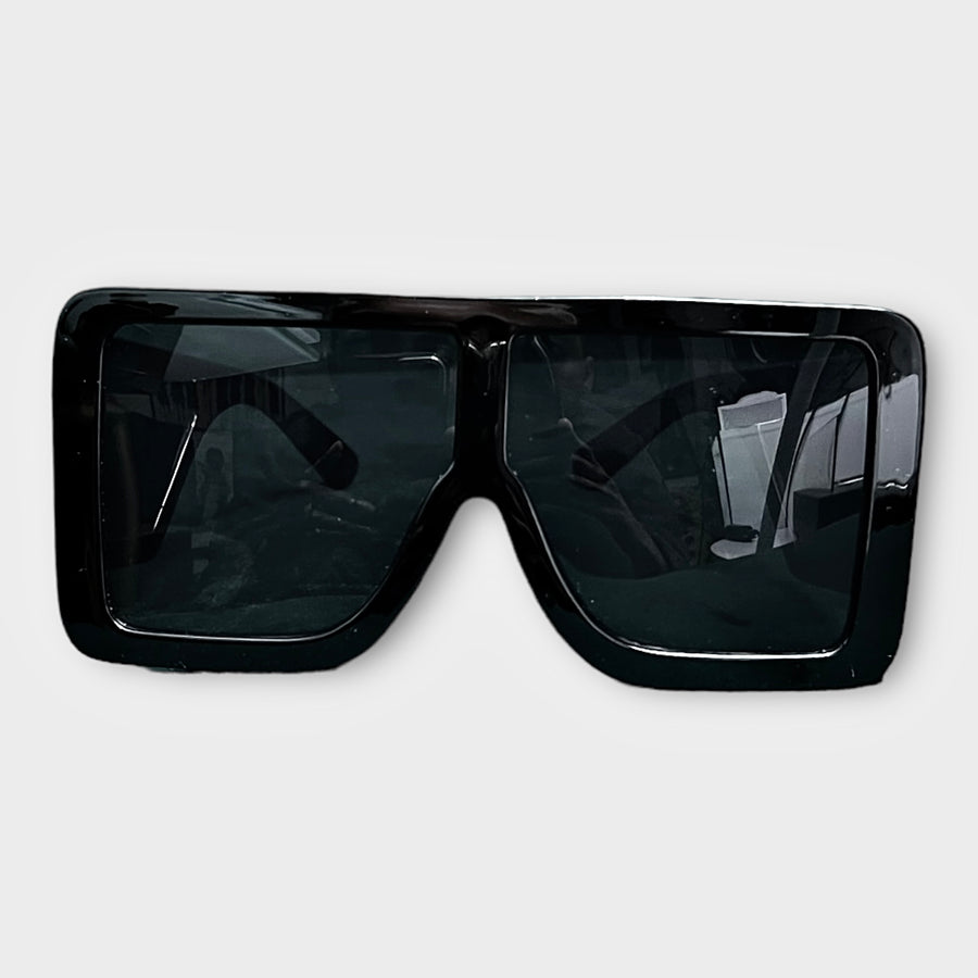 Lunettes de soleil noire